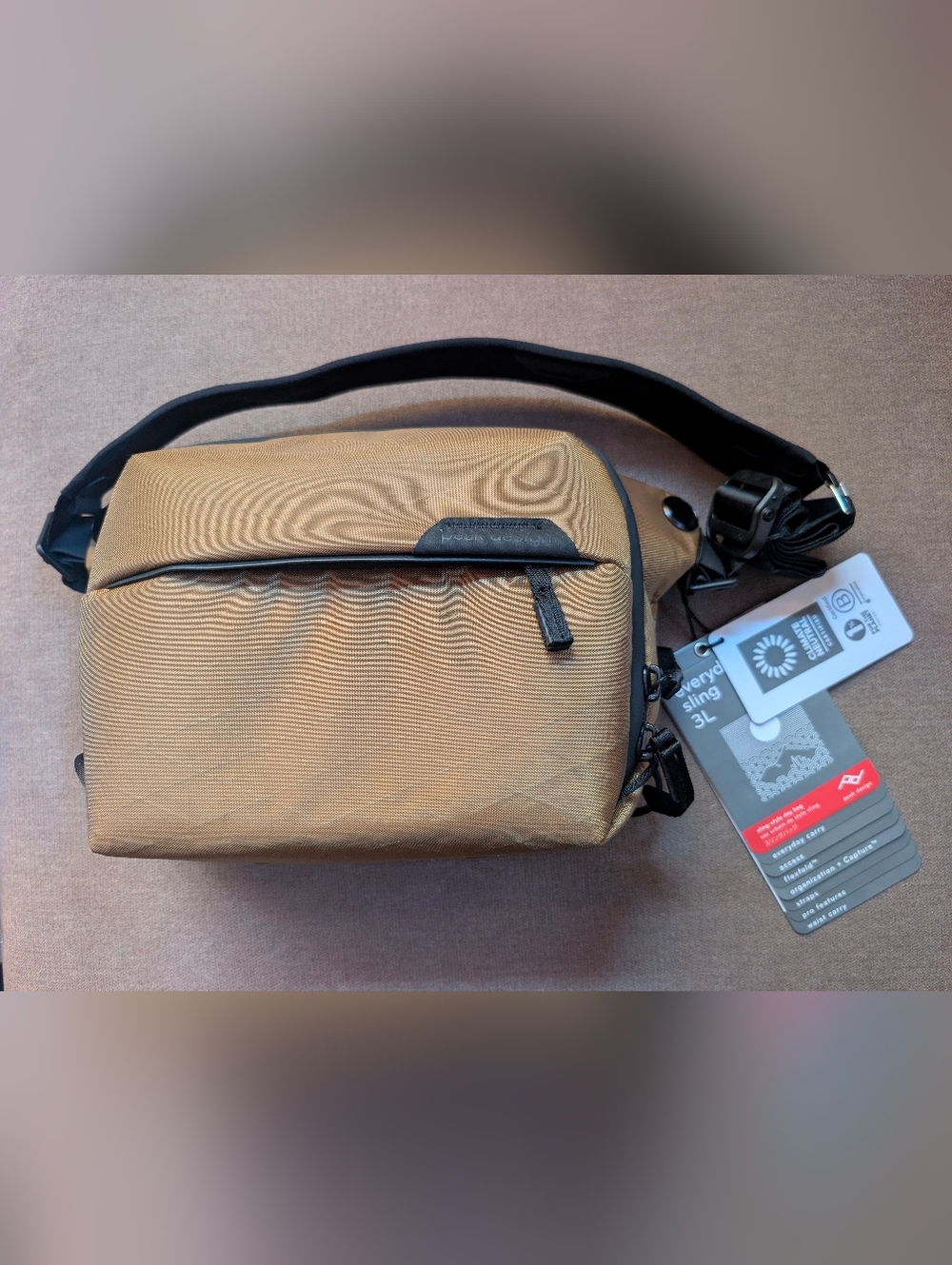 BNWT Peak Design Everyday Sling 3L - Coyote Crossbody/Camera Bag